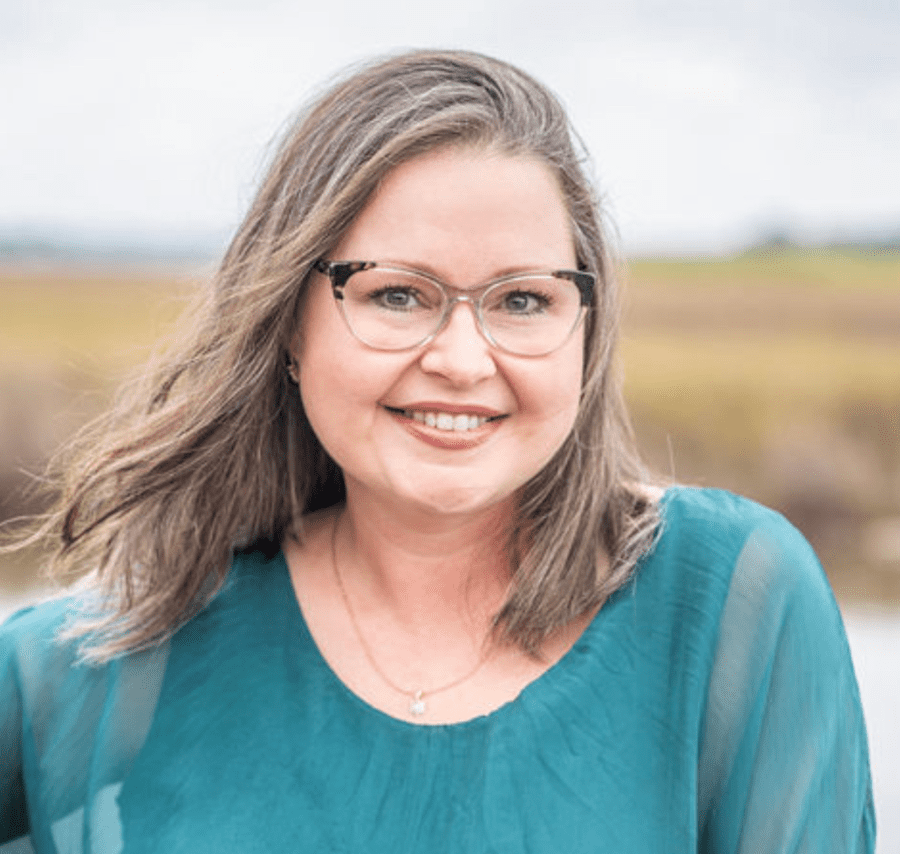 Real Estate Agent Missy Hayes, Associate Broker